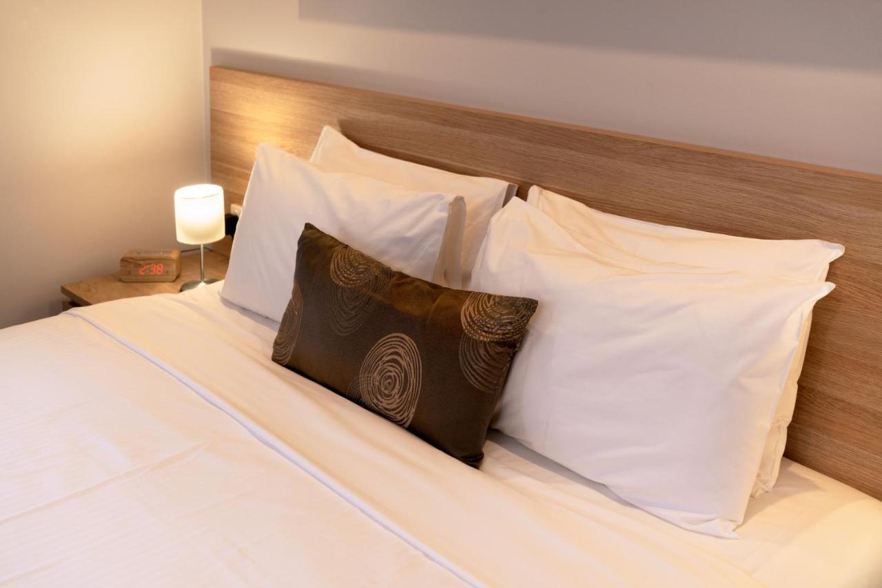 Boathouse Resort Studios And Suites Блеъргоури Екстериор снимка