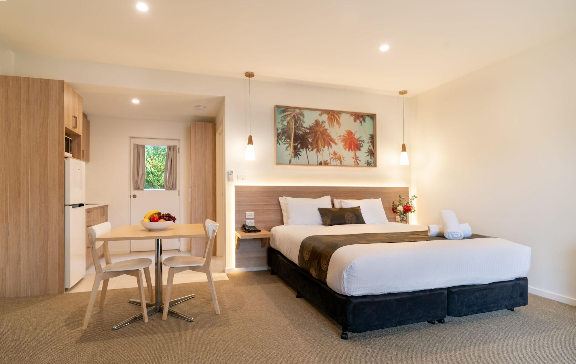Boathouse Resort Studios And Suites Блеъргоури Екстериор снимка