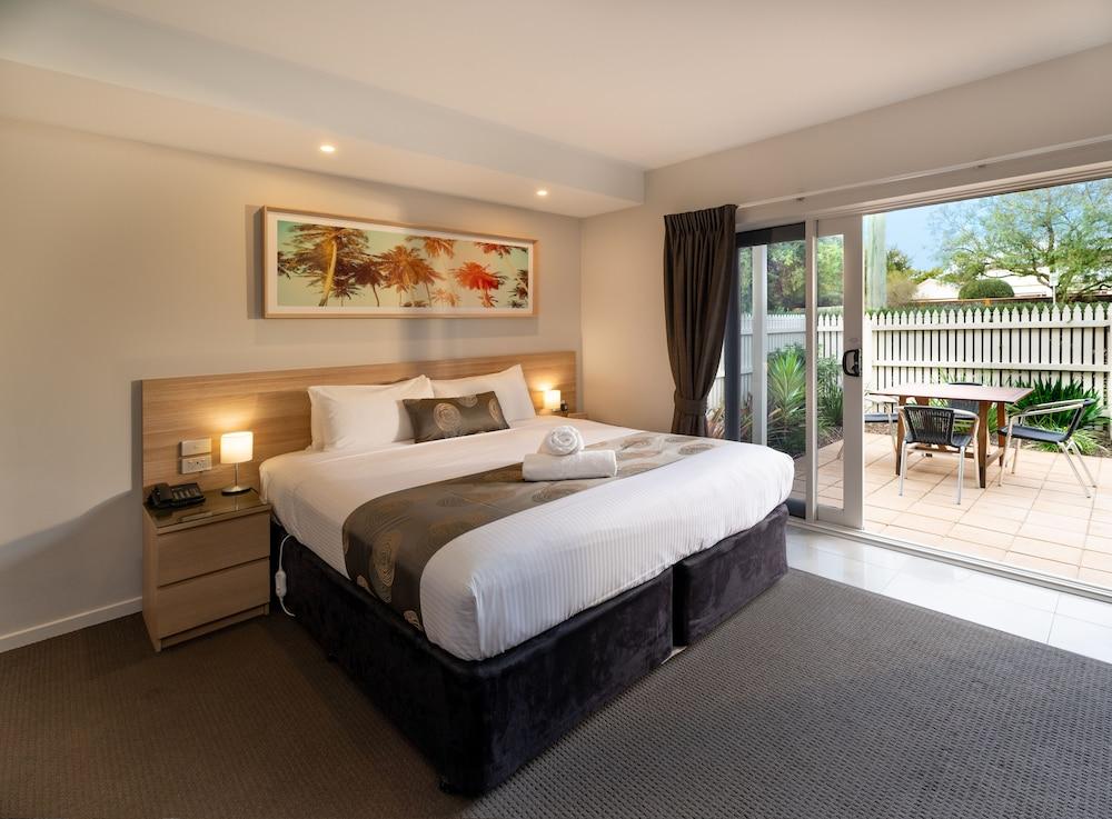 Boathouse Resort Studios And Suites Блеъргоури Екстериор снимка