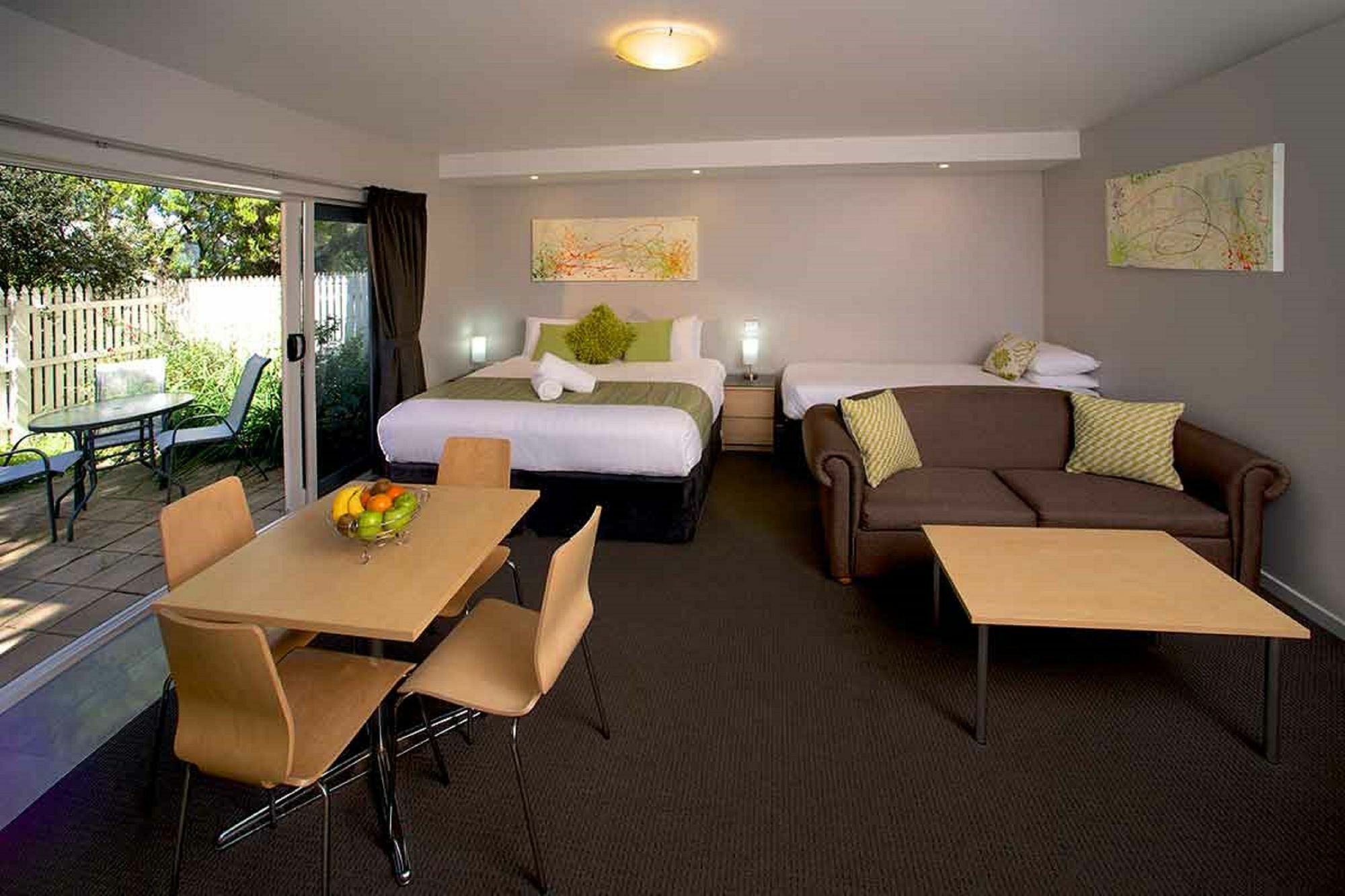 Boathouse Resort Studios And Suites Блеъргоури Екстериор снимка