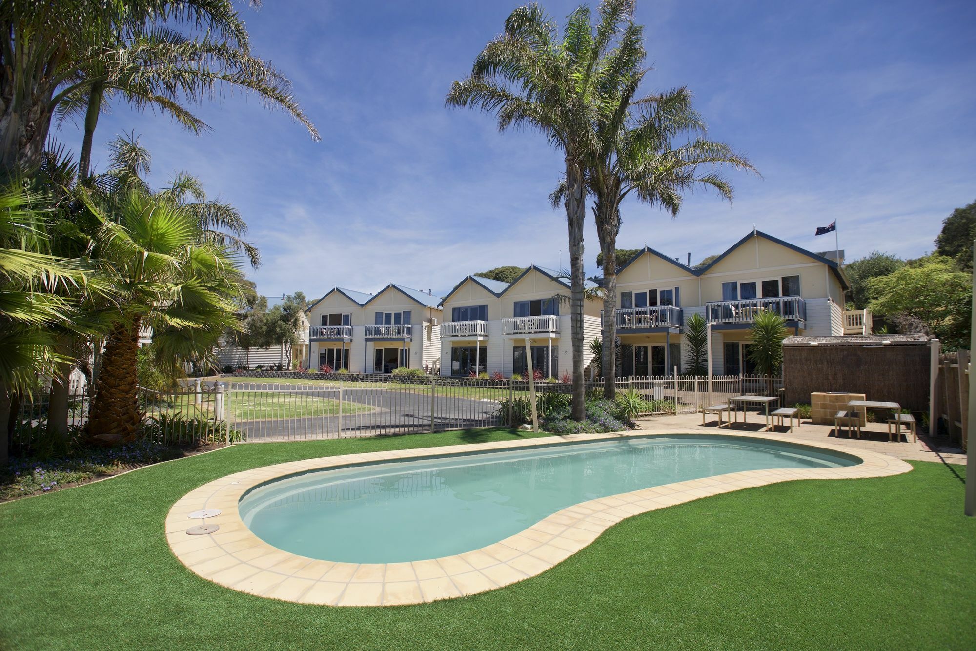Boathouse Resort Studios And Suites Блеъргоури Екстериор снимка
